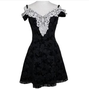 Women's Black & White Vtg 1980s Solid Color Floral Print Cocktail Dress Satin